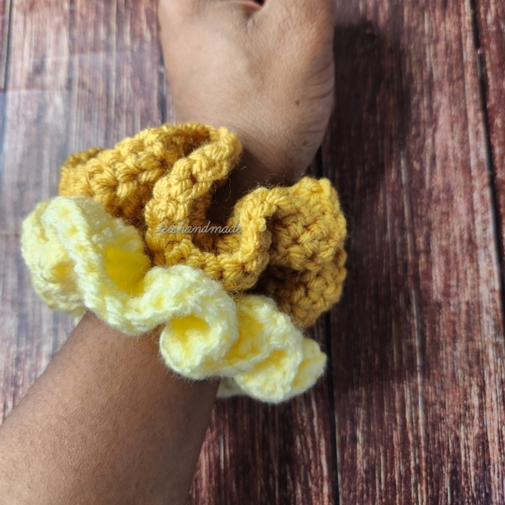 Scrunchies Set of 2